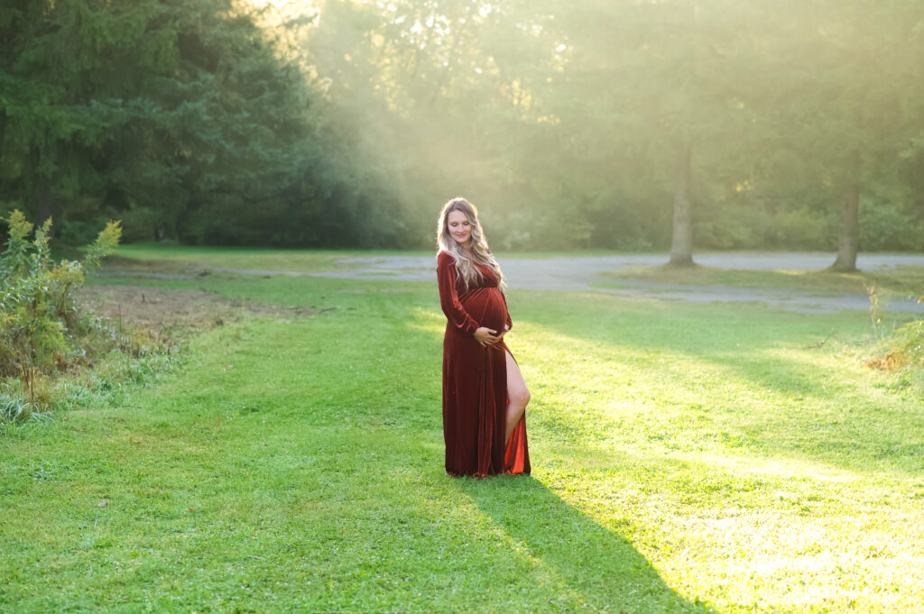 Outdoor Maternity Session in Durham Region