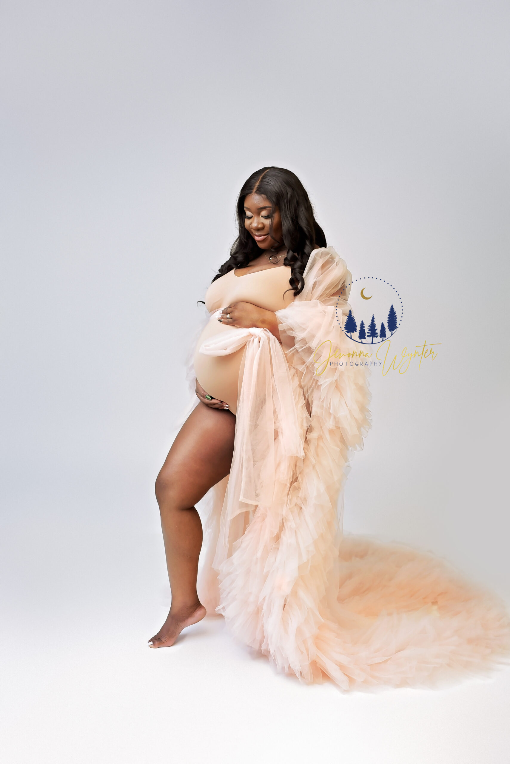 How to style your maternity session